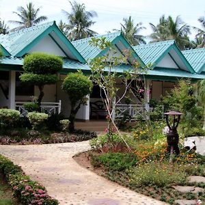 Samroiyod Holiday Resort